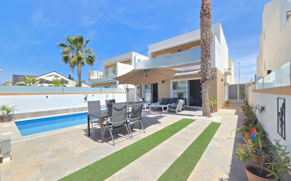 Villa - Resale -
            Pilar de la Horadada - 34242
