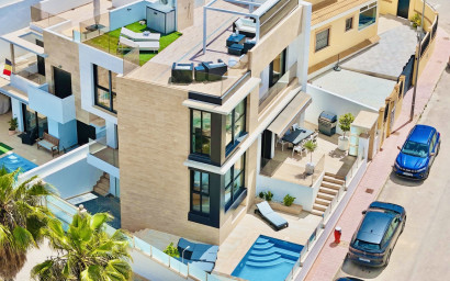Villa - Resale - Villamartín - Villamartín