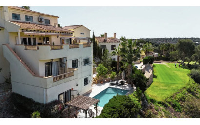 Villa - Resale - Villamartín - Villamartín