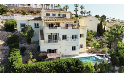 Villa - Resale - Villamartín - Villamartín