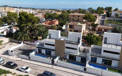 Villa - Resale - Villamartín - Villamartín