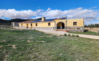 Villa - Resale - Yecla - Yecla