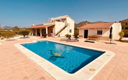 Villa - Revente -
            Macisvenda - C-1477