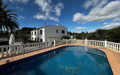 Villa - Revente -
            Sax - GADH-2320