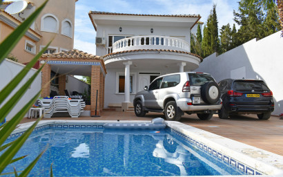 Villa - Revente -
            Torremendo - 32233