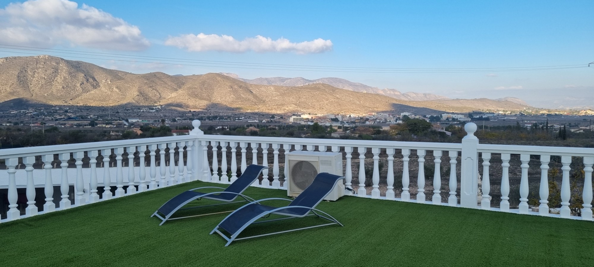 Villa de 6 dormitorios en Hondón de los Frailes