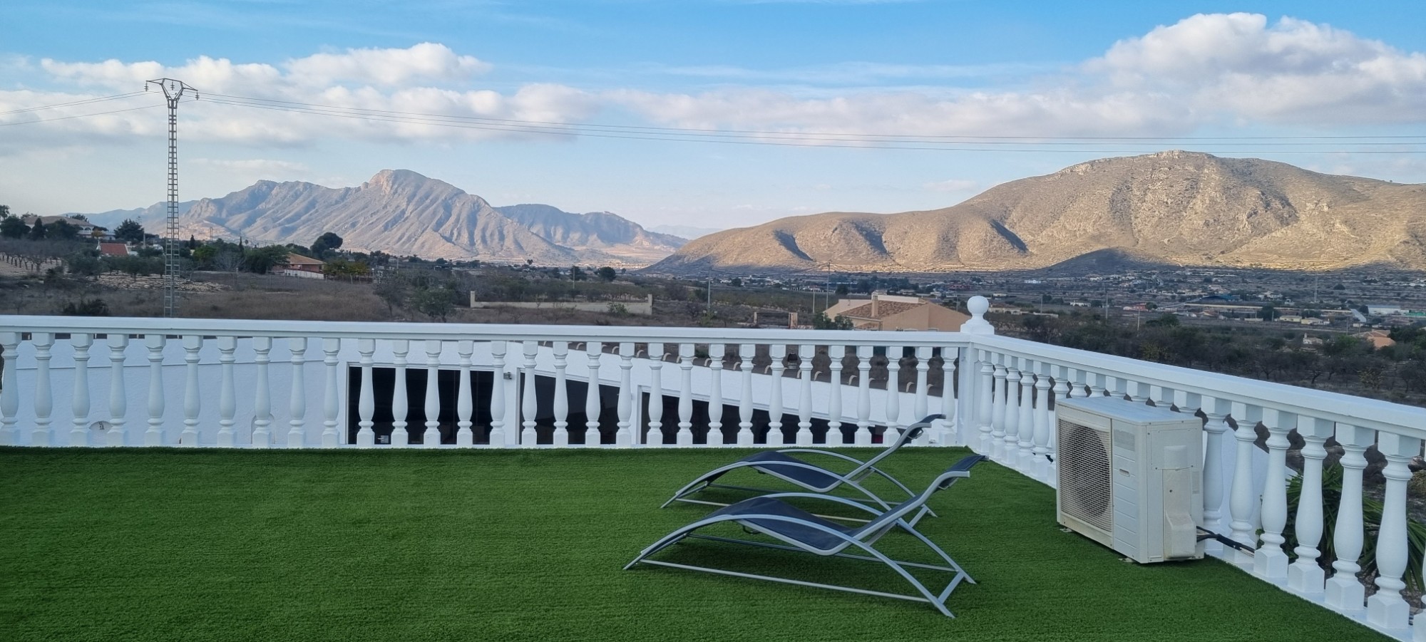 Villa de 6 dormitorios en Hondón de los Frailes