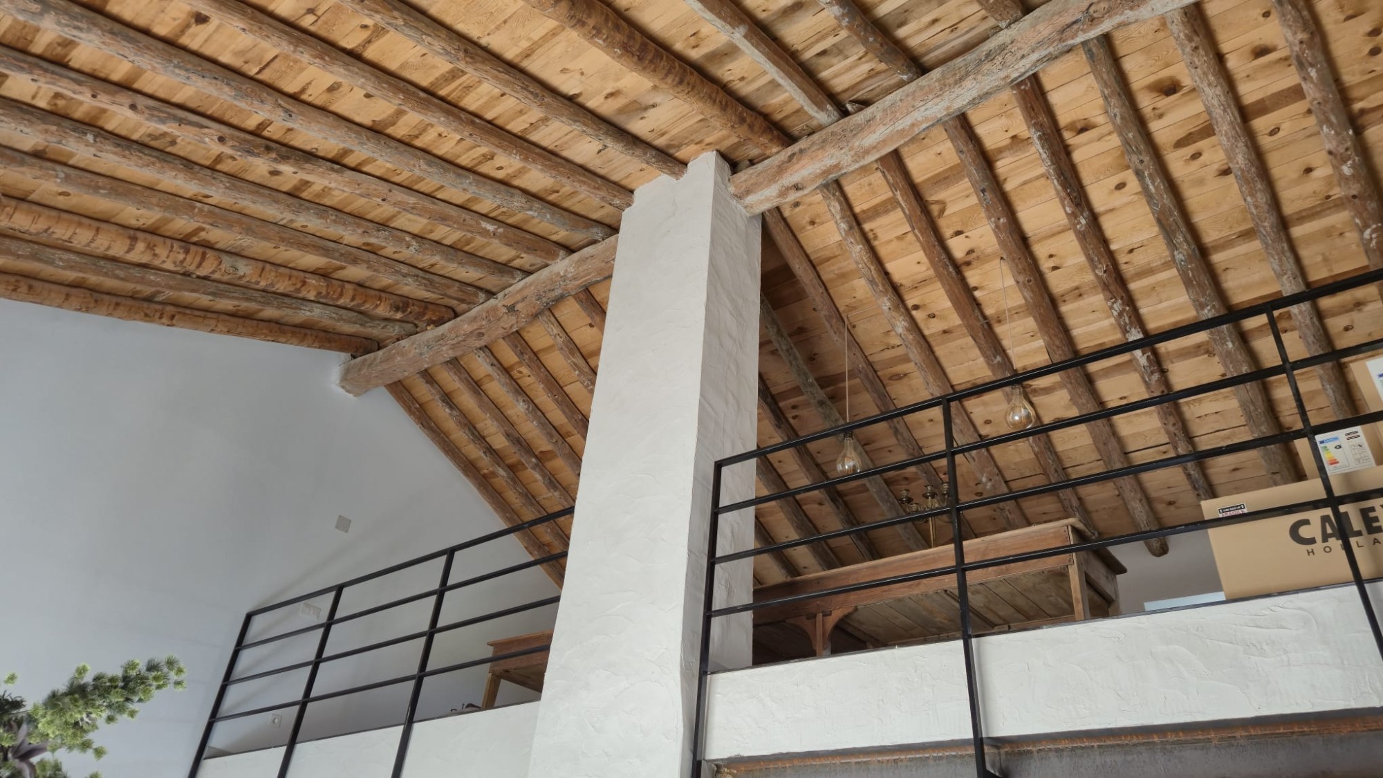 Commercial in Almansa – YC811338