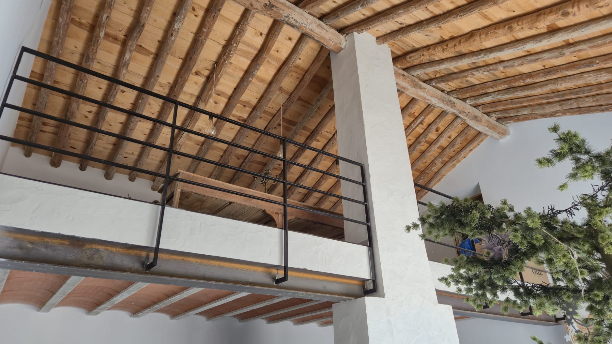 Commercial in Almansa – YC811338
