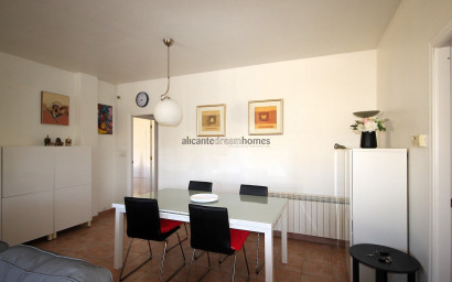 Resale - Villa -
Castalla