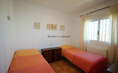 Resale - Villa -
Castalla