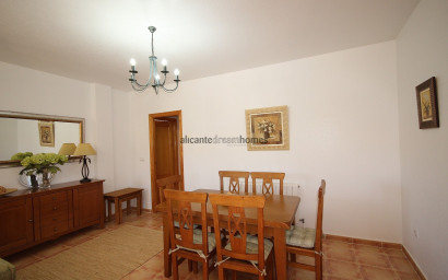 Resale - Villa -
Castalla