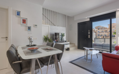 Resale - Townhouse -
Orihuela Costa - Villamartín