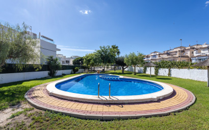 Resale - Townhouse -
Orihuela Costa - Villamartín