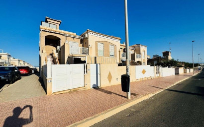 Revente - Maison mitoyenne -
Torrevieja - Aguas Nuevas 1