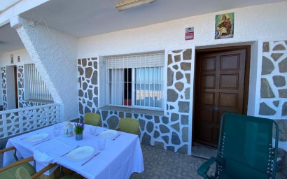 Resale - Townhouse -
Los Nietos - Centro