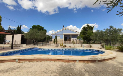 Resale - Villa -
Yecla