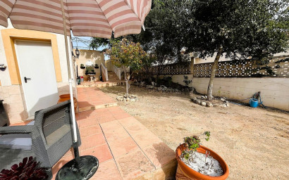 Resale - Villa -
Castalla