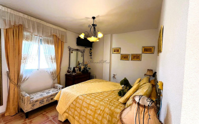 Resale - Villa -
Castalla