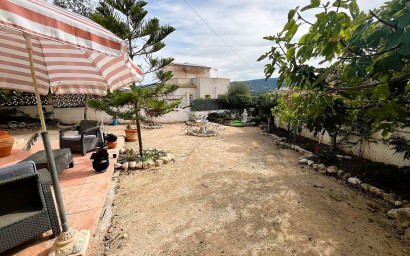 Resale - Villa -
Castalla