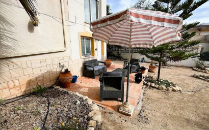 Resale - Villa -
Castalla