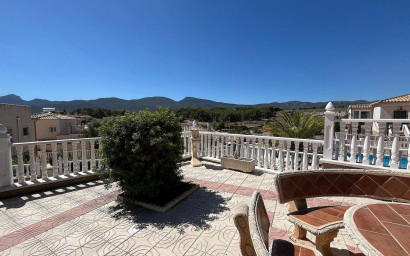 Resale - Villa -
Castalla