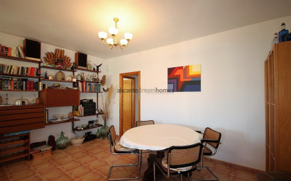 Resale - Villa -
Castalla