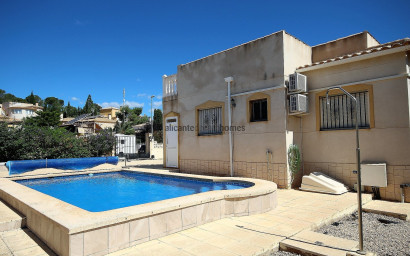 Resale - Villa -
Castalla