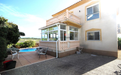 Resale - Villa -
Castalla