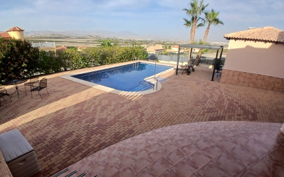 Resale - Villa -
Campos del Rio