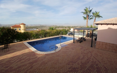 Resale - Villa -
Campos del Rio