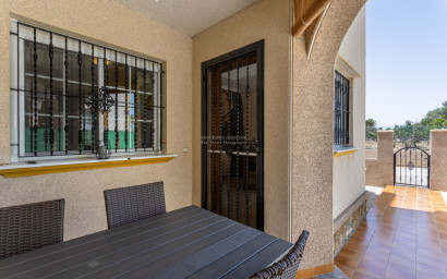 Resale - Townhouse -
Guardamar del Segura - Urb el raso