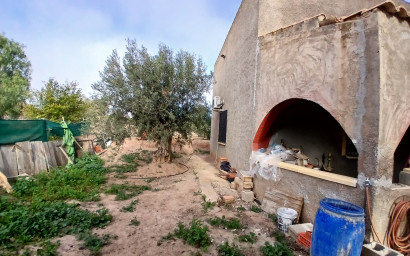 Resale - Finca / Country Property -
Jumilla