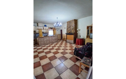 Resale - Finca / Country Property -
Jumilla