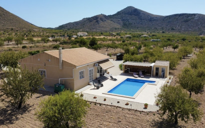 Resale - Villa -
BARBARROJA