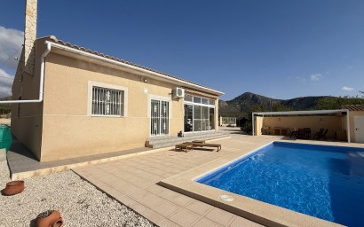 Resale - Villa -
BARBARROJA