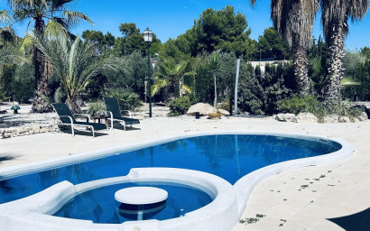 Revente - Villa -
Monovar