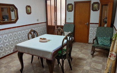 Resale - Finca / Country Property -
Yecla