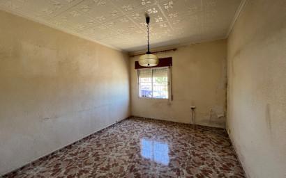 Resale - Townhouse -
Macisvenda