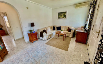 Resale - Villa -
Ciudad Quesada