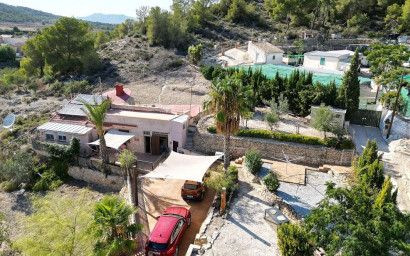 Resale - Cave house -
Monovar