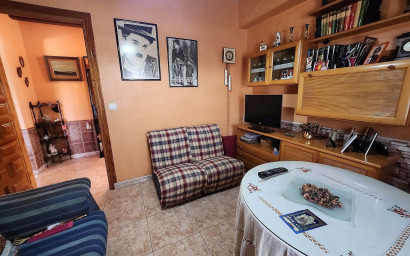 Resale - Detached Villa -
Sax