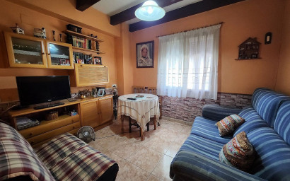 Resale - Detached Villa -
Sax