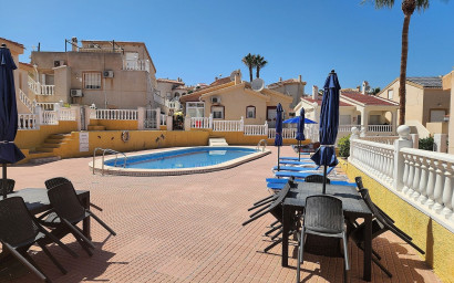 Revente - Detached Villa -
Rojales