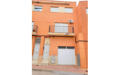 Resale - Townhouse -
Hondón de los Fráiles