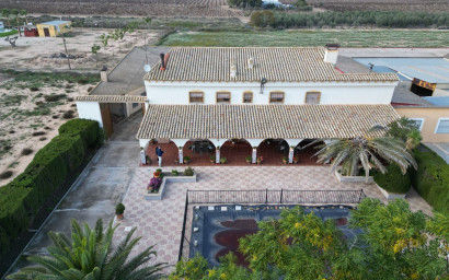 Revente - Country house -
Villena