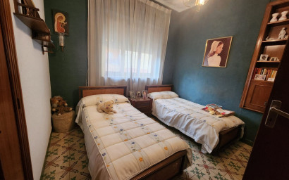 Revente - Maison mitoyenne -
Mon&oacute;var - Monovar