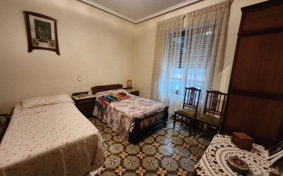 Revente - Maison mitoyenne -
Mon&oacute;var - Monovar