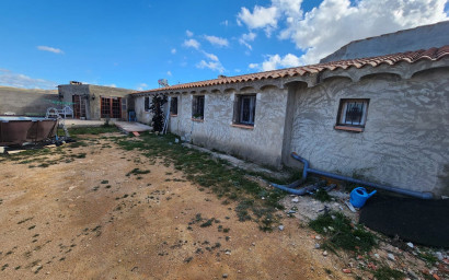 Resale - Detached Villa -
Yecla