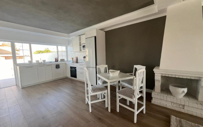 Resale - Villa -
La Siesta